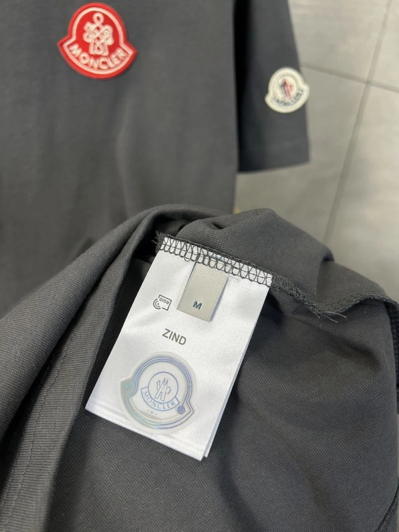 Moncler T-Shirts Sustainable 142789