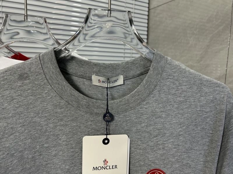 MoistureWicking Moncler T-Shirts 142798