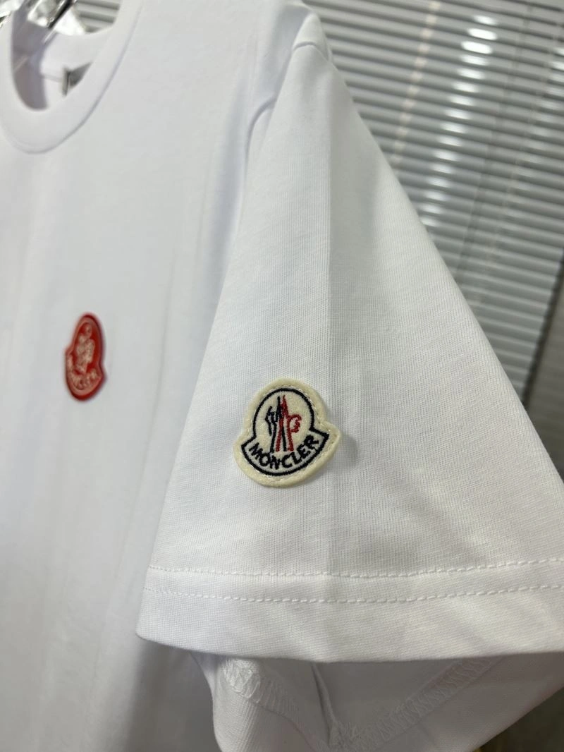 Supportive Moncler T-Shirts 142786