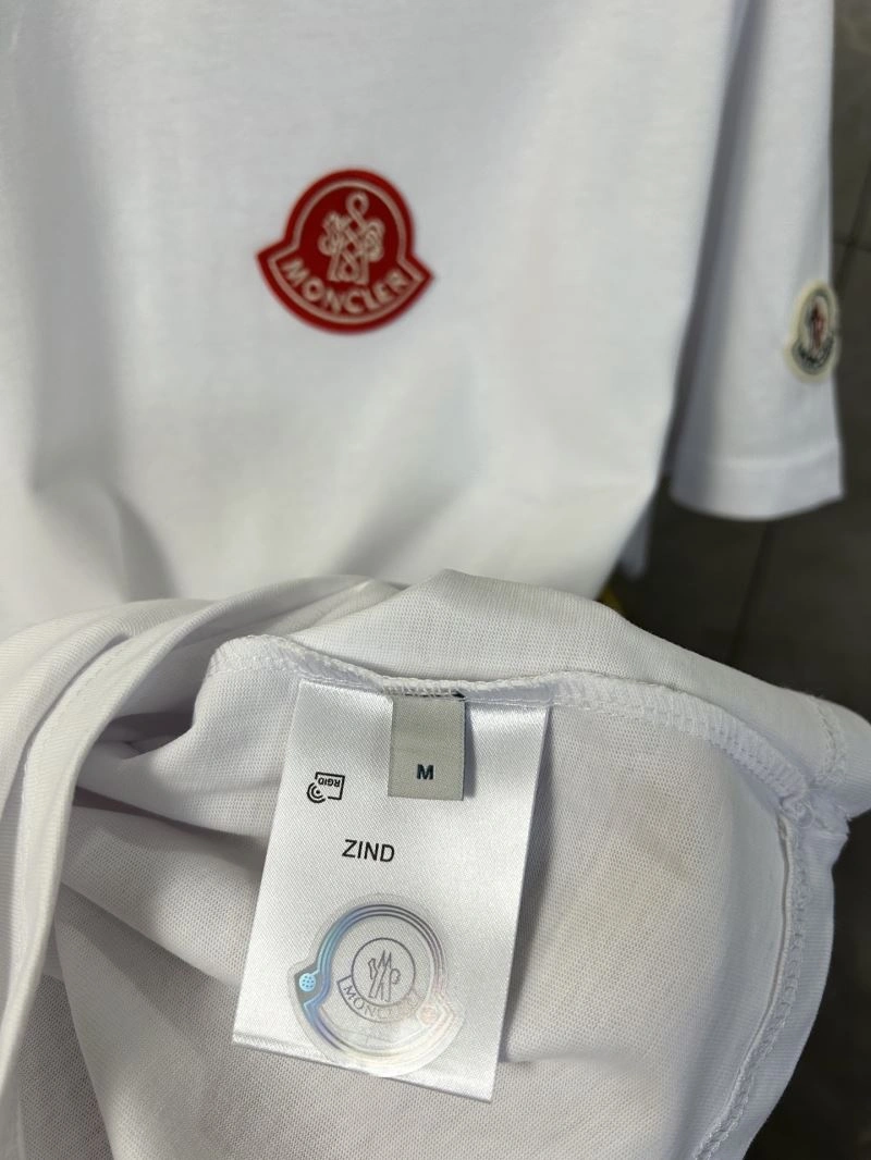 Supportive Moncler T-Shirts 142786