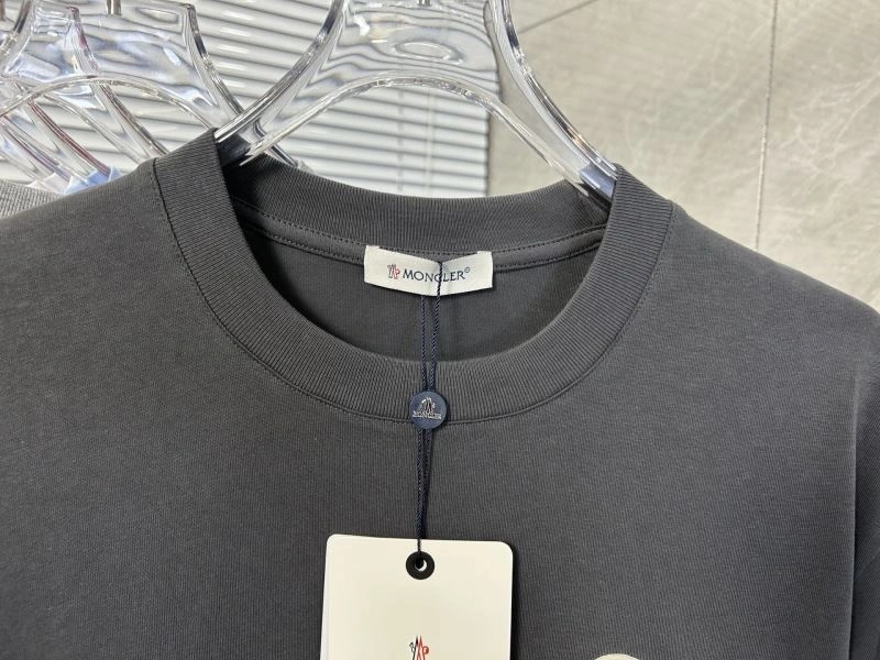 Moncler T-Shirts SunProtective 142778
