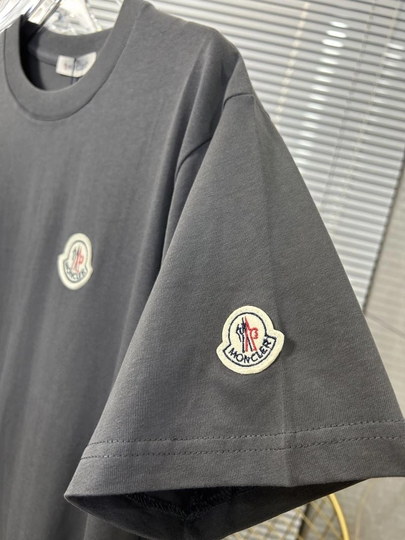 Moncler T-Shirts SunProtective 142778