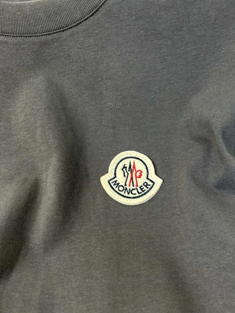 Moncler T-Shirts SunProtective 142778