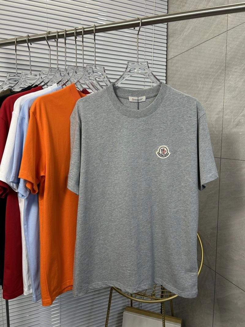 Moncler T-Shirts Breathable 142780