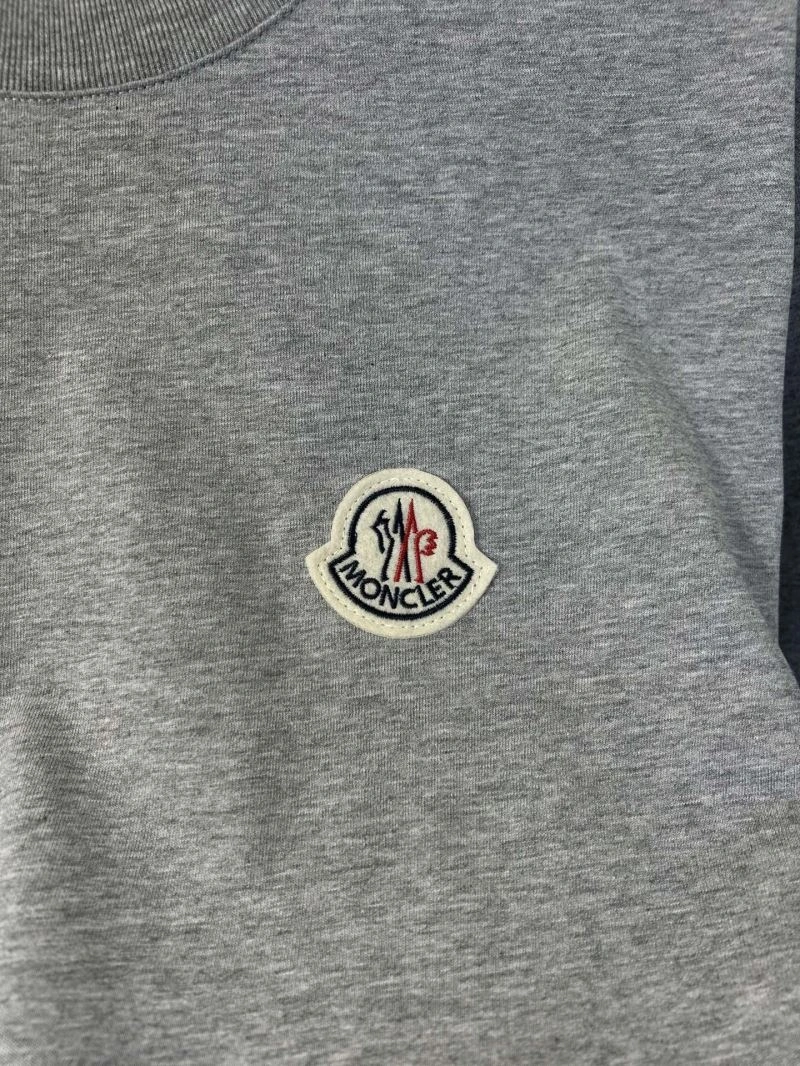 Moncler T-Shirts Breathable 142780