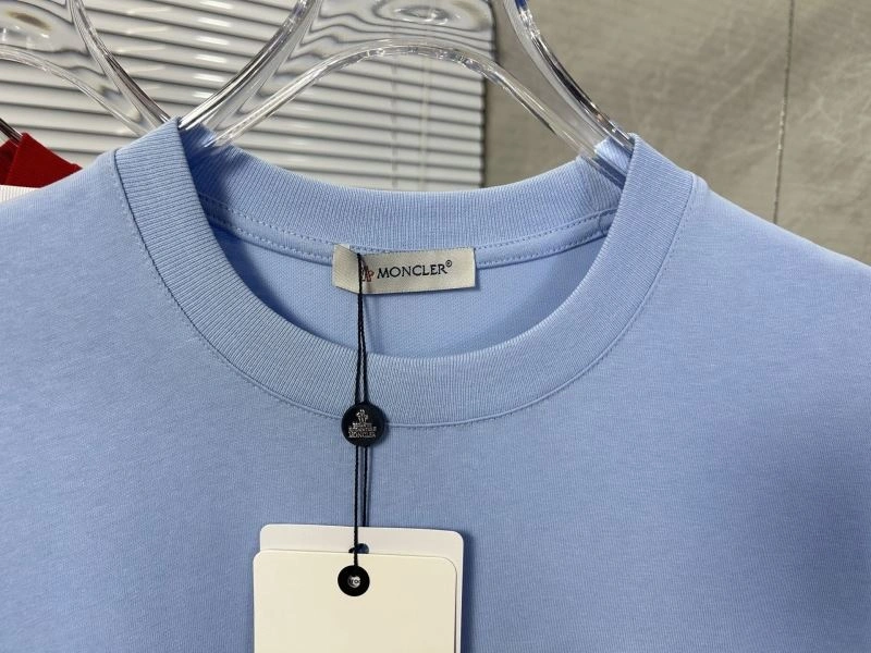 Moncler T-Shirts Refined 142773