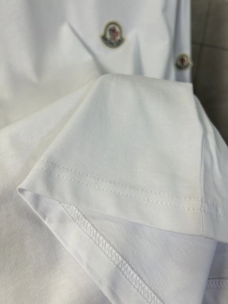 Premium Moncler T-Shirts 142784