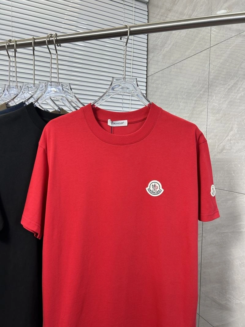 Tailored Moncler T-Shirts 142774