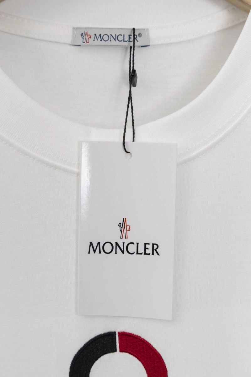 Moncler T-Shirts MoistureWicking 139915