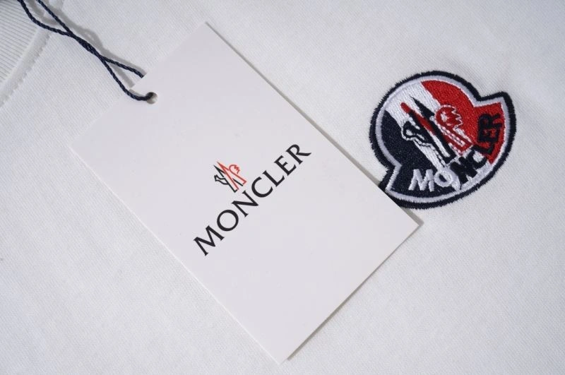 Moncler T-Shirts Supportive 139911