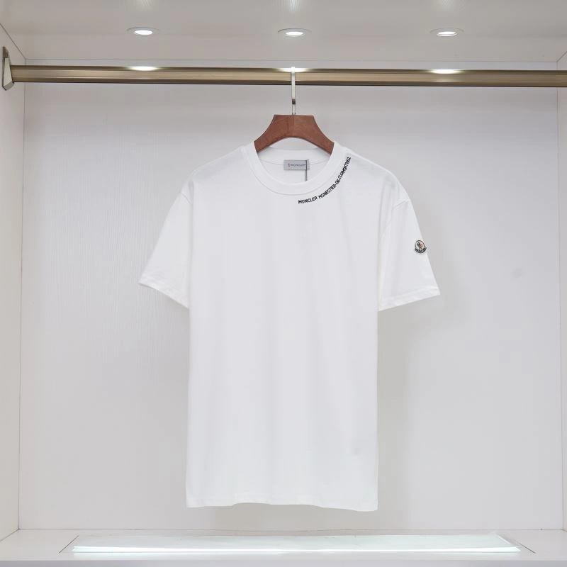 Moncler T-Shirts Sporty 139918