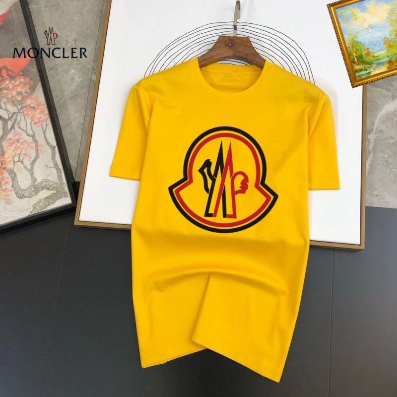 Sleek Moncler T-Shirts 139883