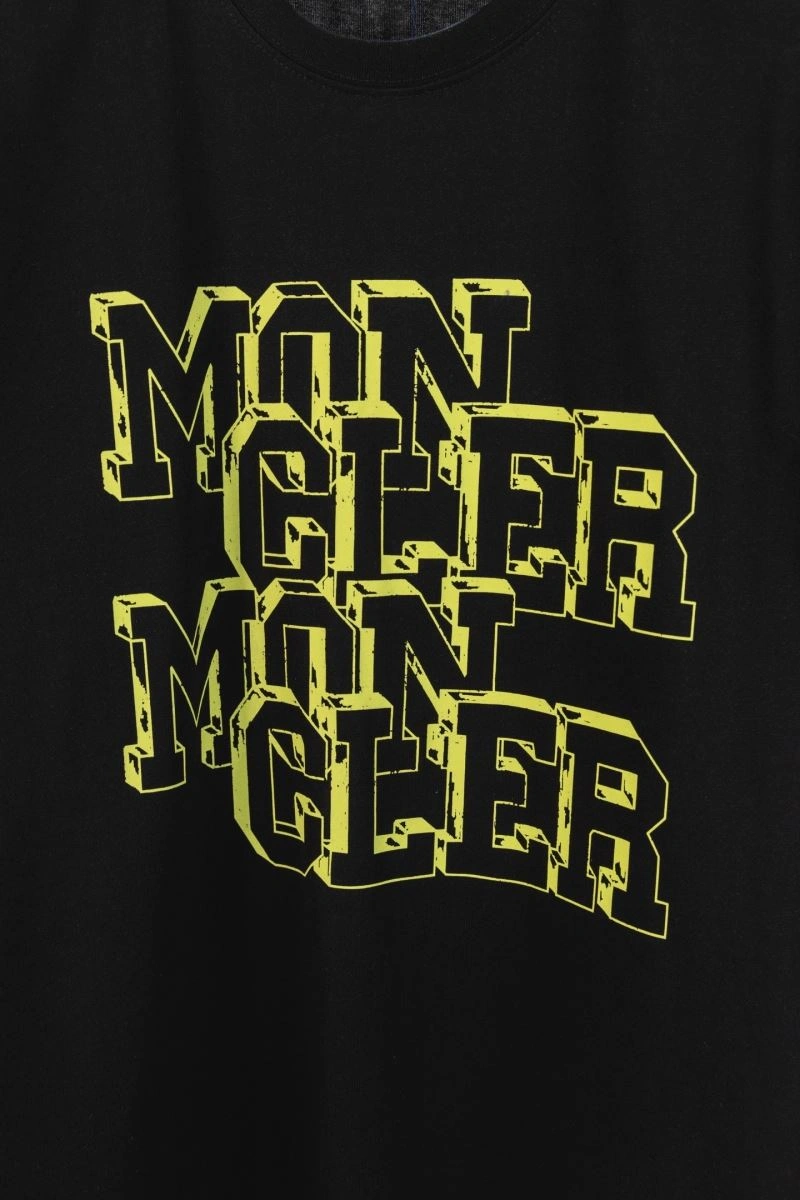 Moncler T-Shirts ComfortFit 142741