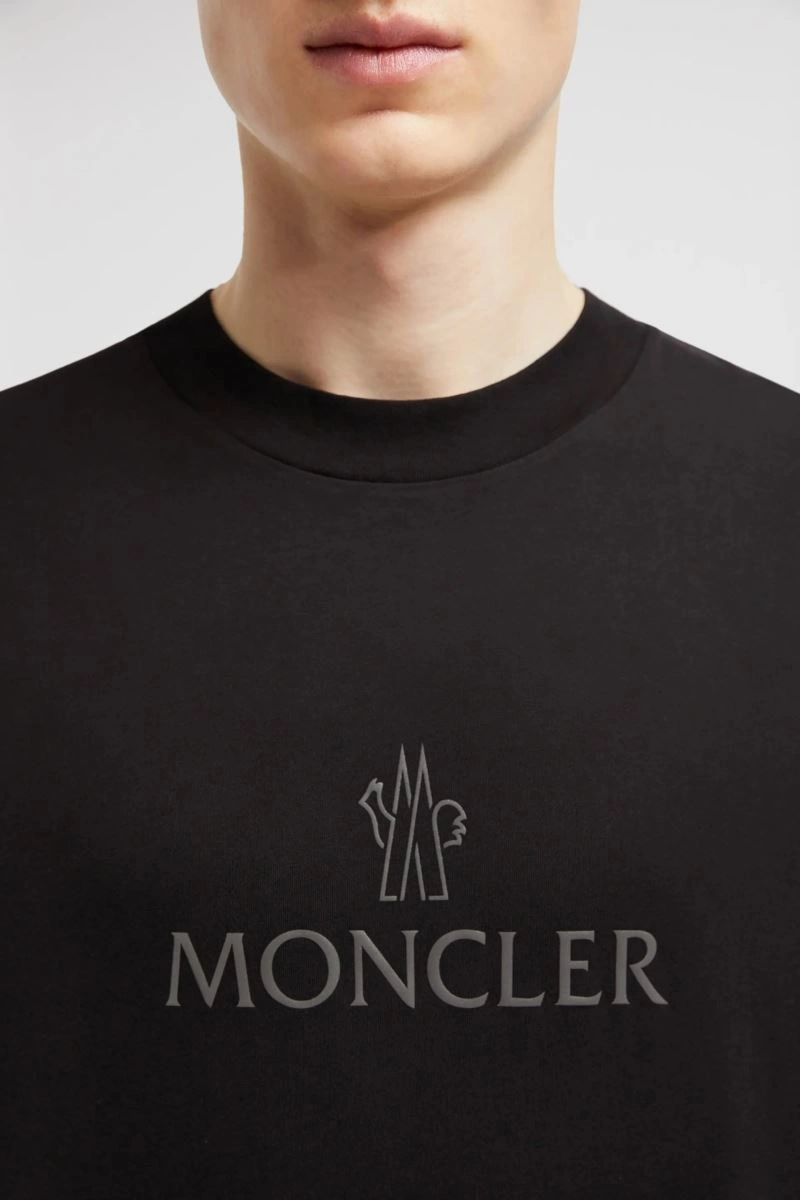 Stretchable Moncler T-Shirts 142737
