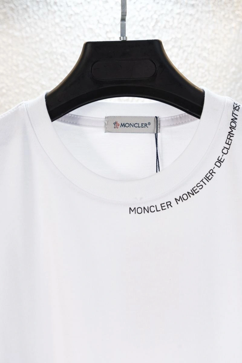 Moncler T-Shirts Timeless 142736
