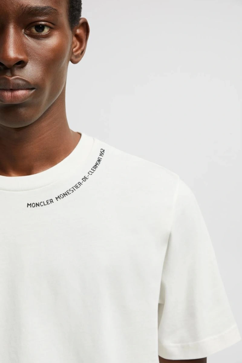 Moncler T-Shirts Timeless 142736