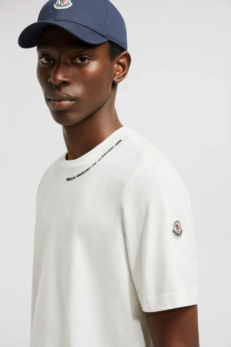 Moncler T-Shirts Timeless 142736