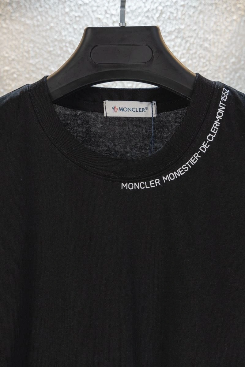 Trendsetting Moncler T-Shirts 142728