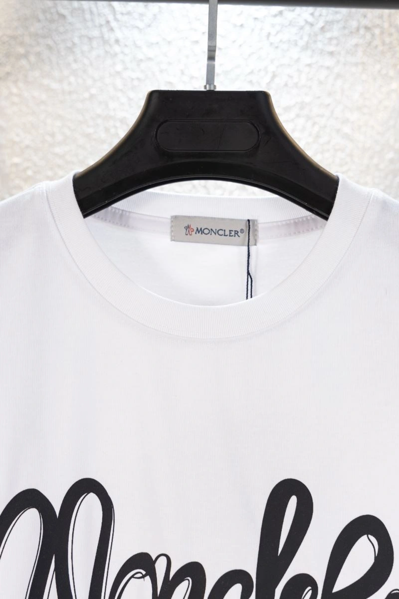 Moncler T-Shirts Neat 142760