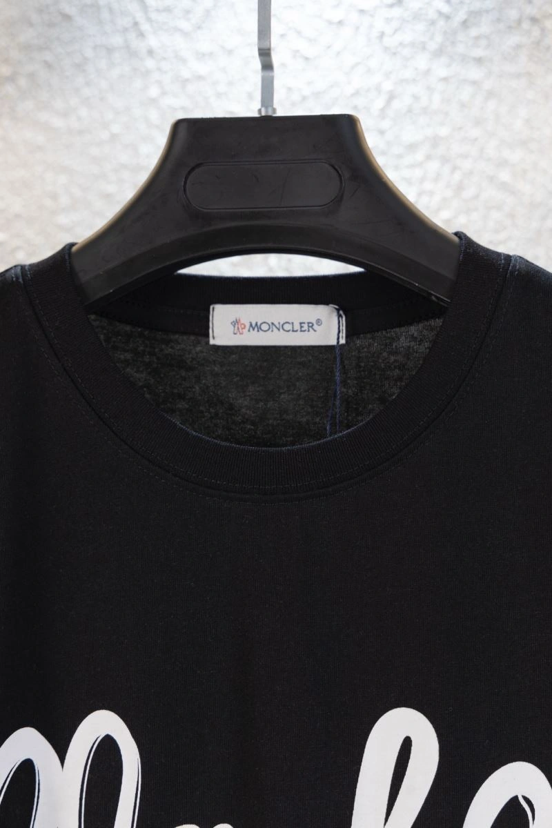Moncler T-Shirts Efficient 142731