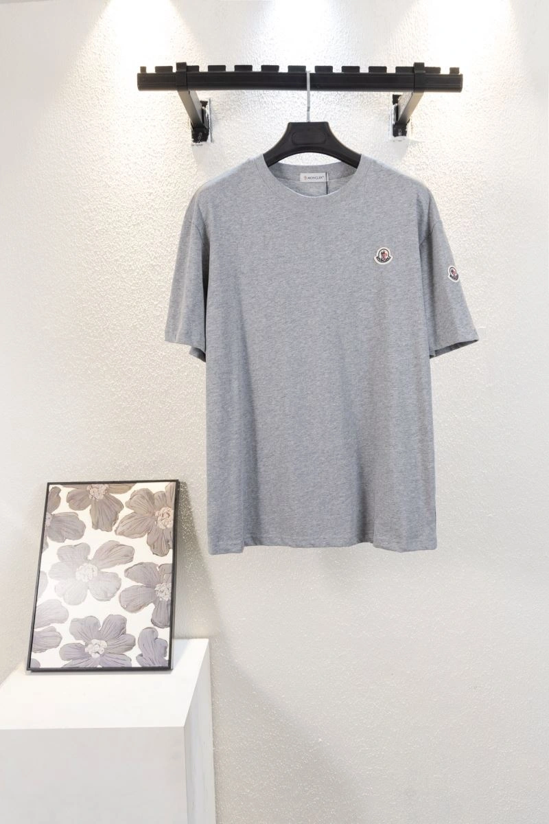 Moncler T-Shirts Classic 142730