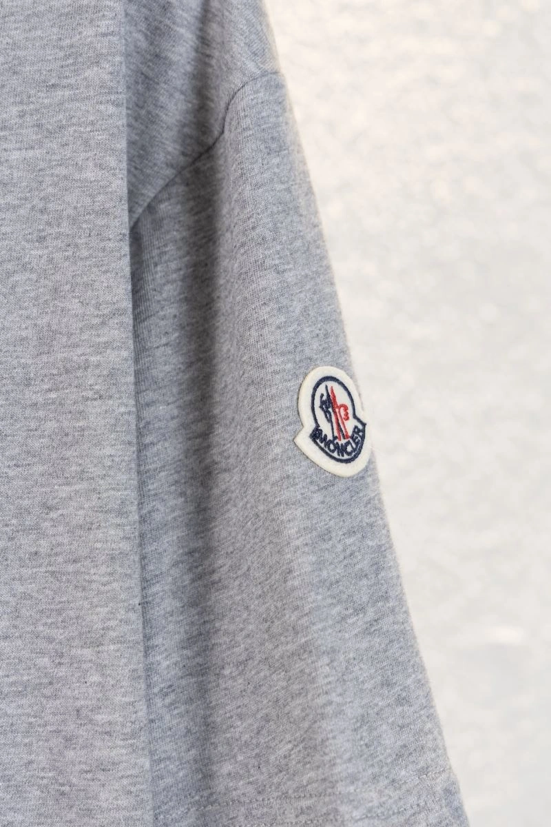 Moncler T-Shirts Classic 142730