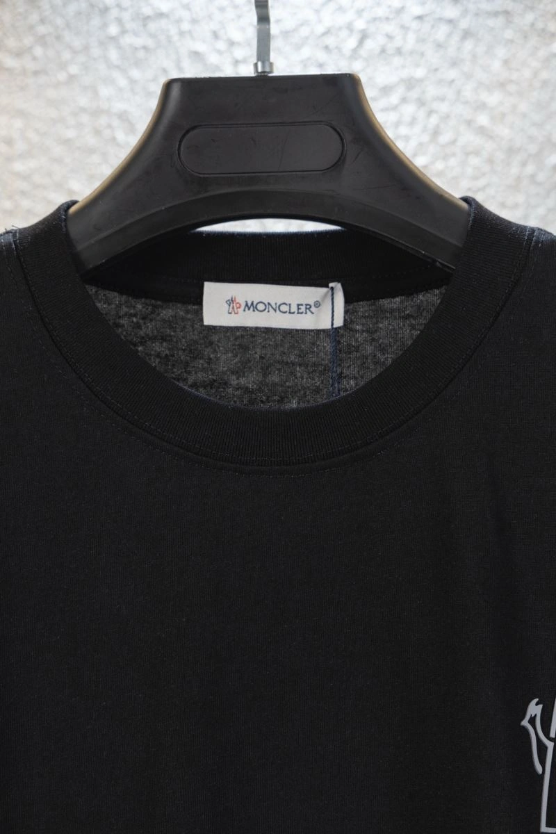 Casual Moncler T-Shirts 142726
