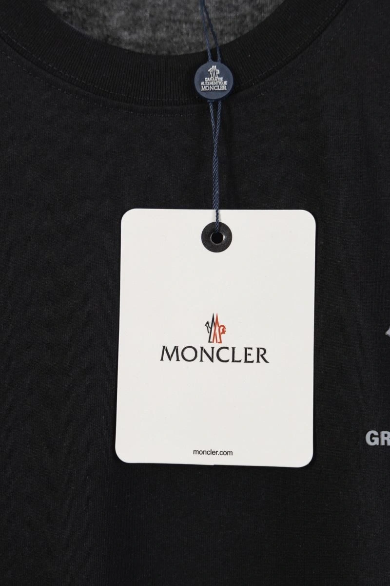 Casual Moncler T-Shirts 142726
