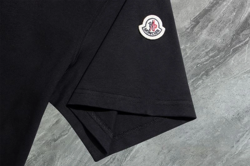 Stylish Moncler T-Shirts 142725
