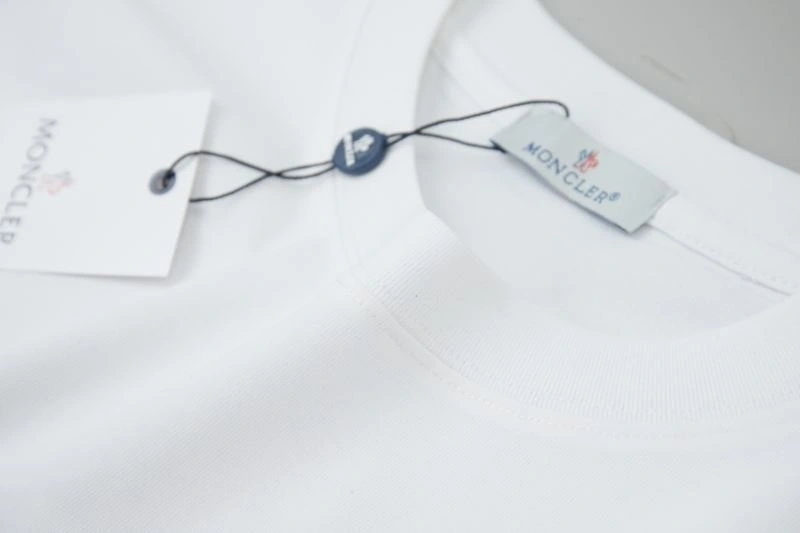 Lightweight Moncler T-Shirts 142720