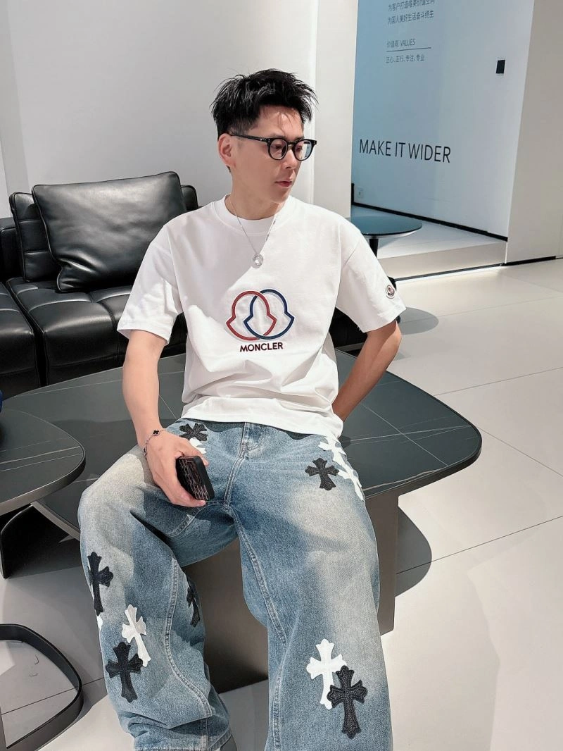 Lightweight Moncler T-Shirts 142720