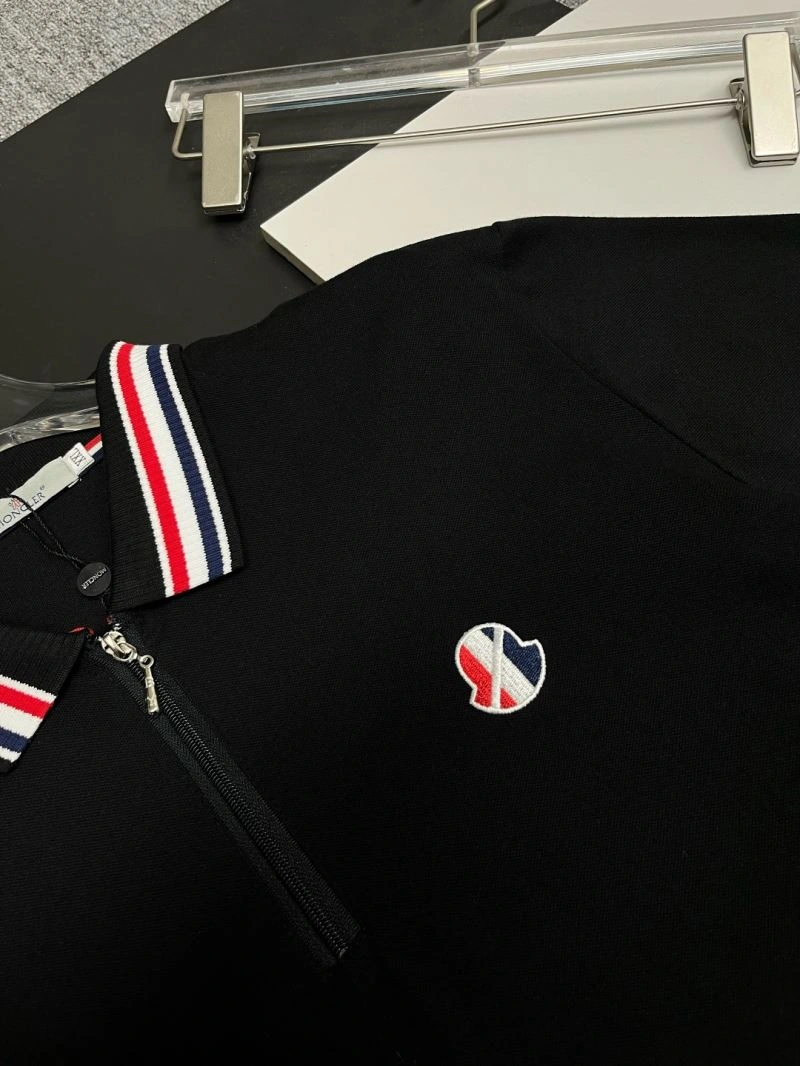 Stretchable Moncler T-Shirts 142710