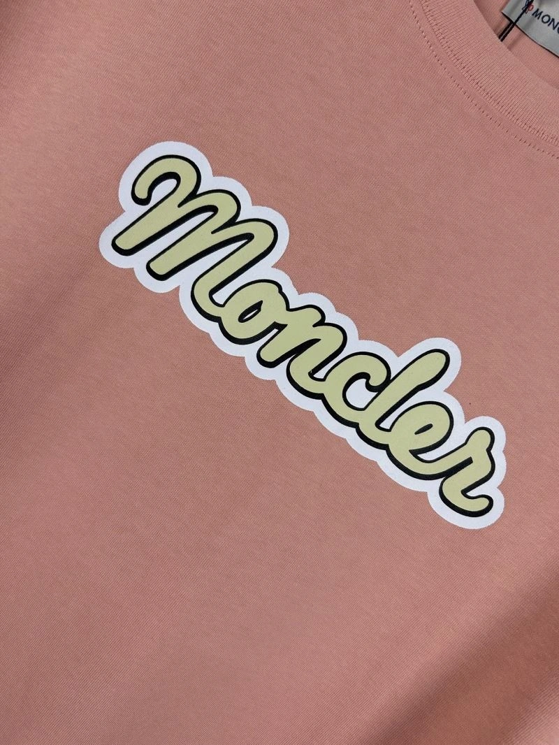 Cozy Moncler T-Shirts 142703