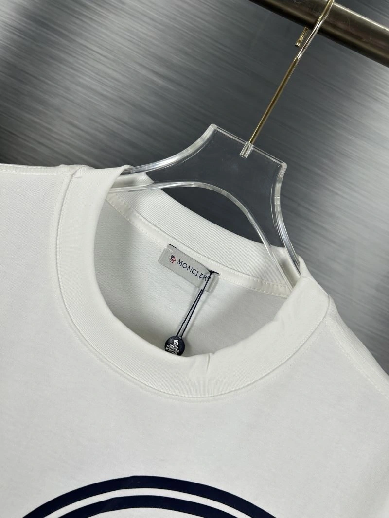 Moncler T-Shirts WeatherProof 142708