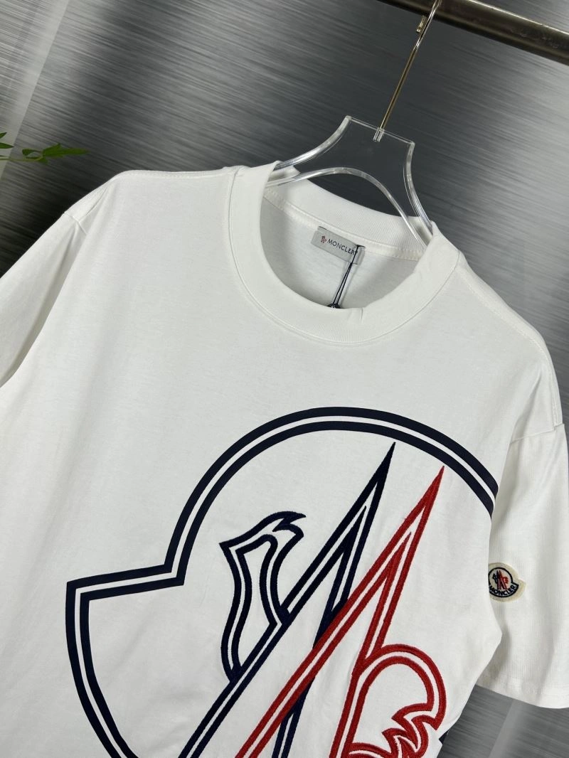 Moncler T-Shirts WeatherProof 142708