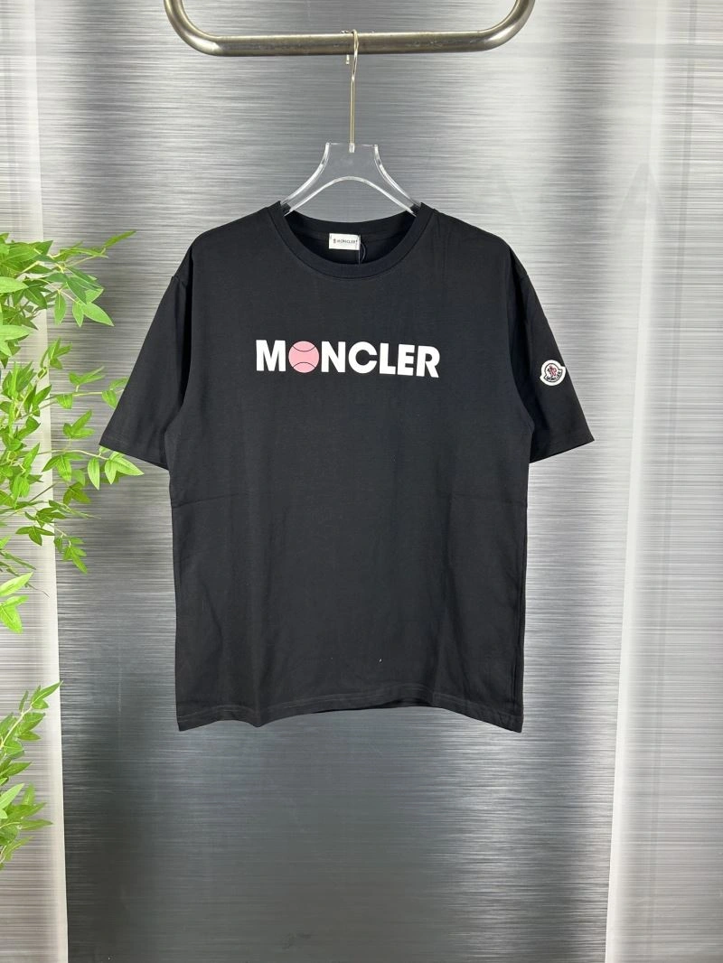 Moncler T-Shirts Snug 142699