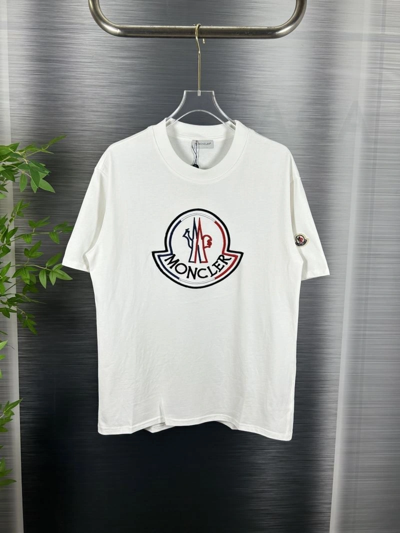 Moncler T-Shirts Stretchable 142696