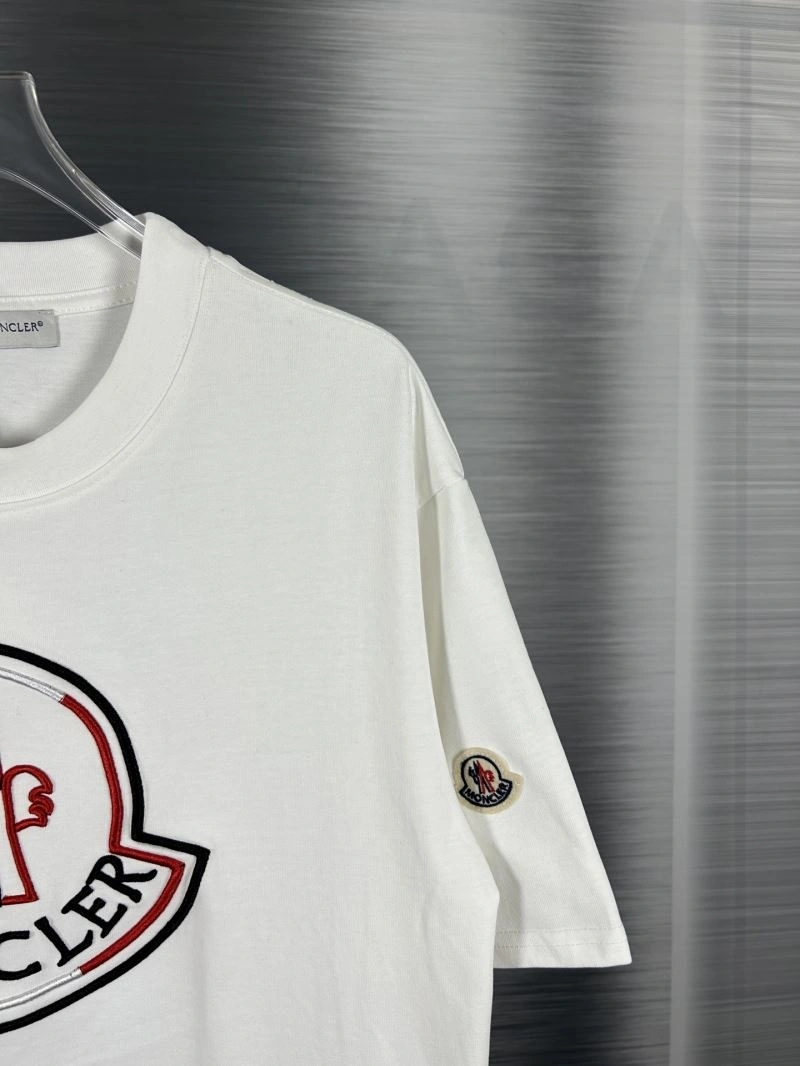 Moncler T-Shirts Stretchable 142696