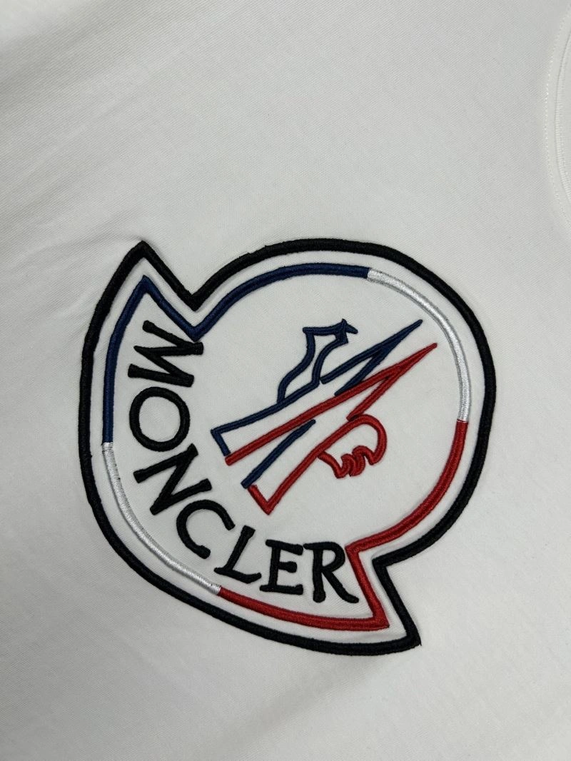Moncler T-Shirts Stretchable 142696