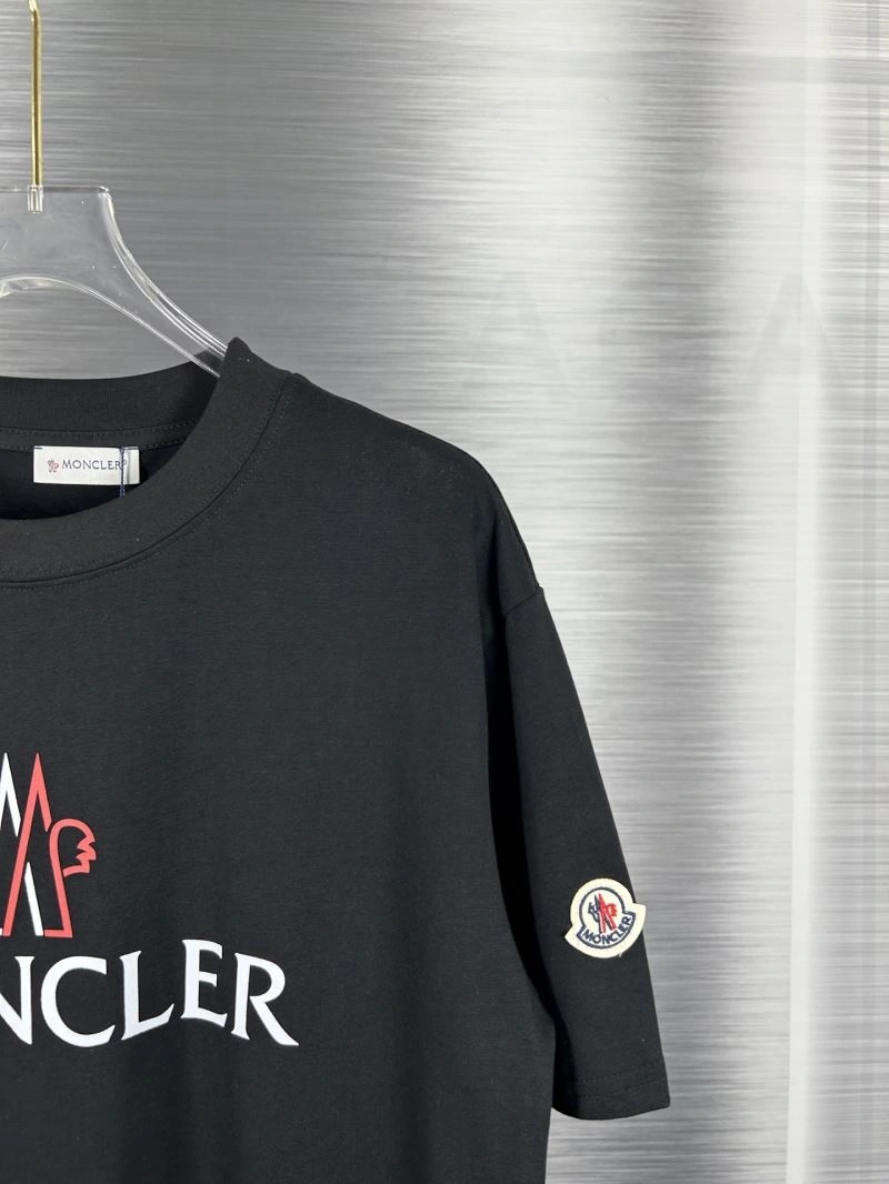 Bright Moncler T-Shirts 142685