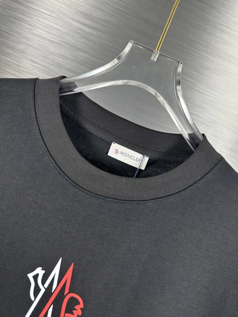 Bright Moncler T-Shirts 142685