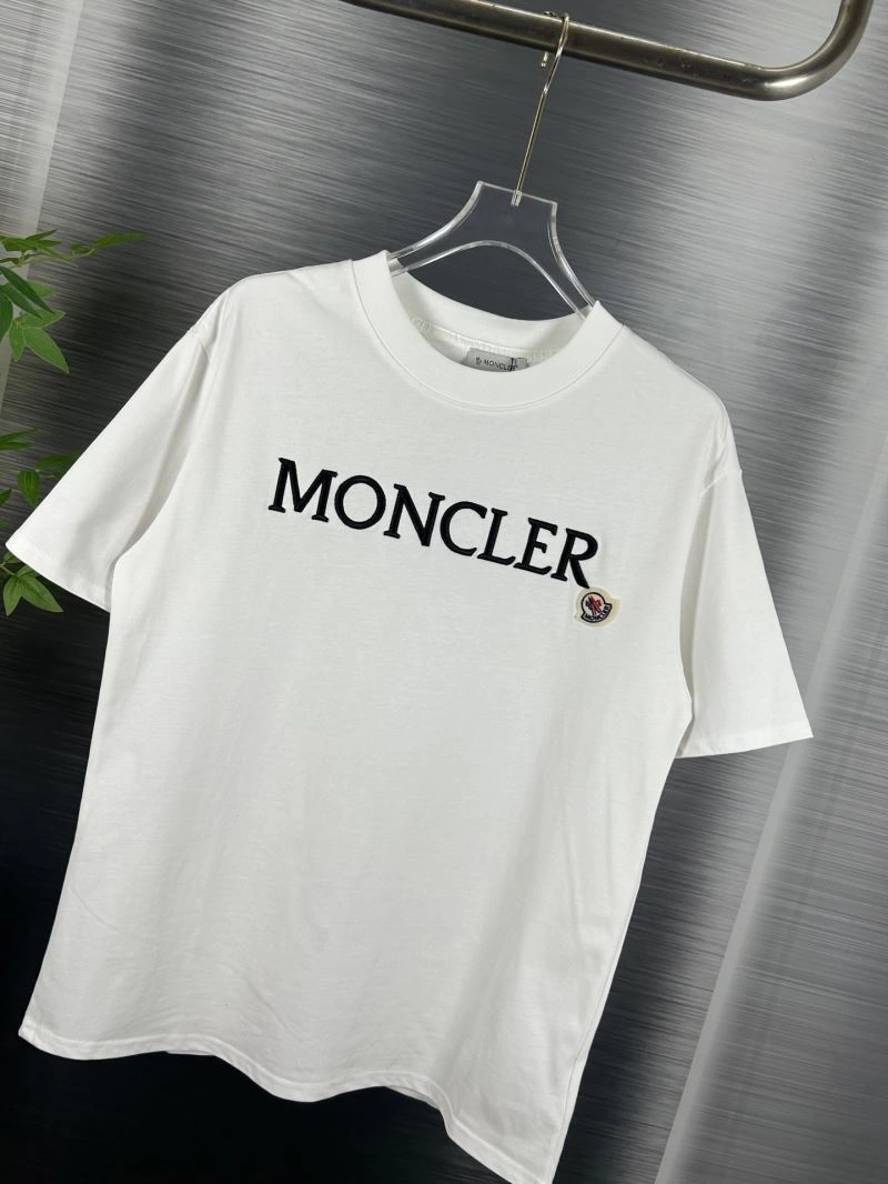 Moncler T-Shirts Flexible 142677