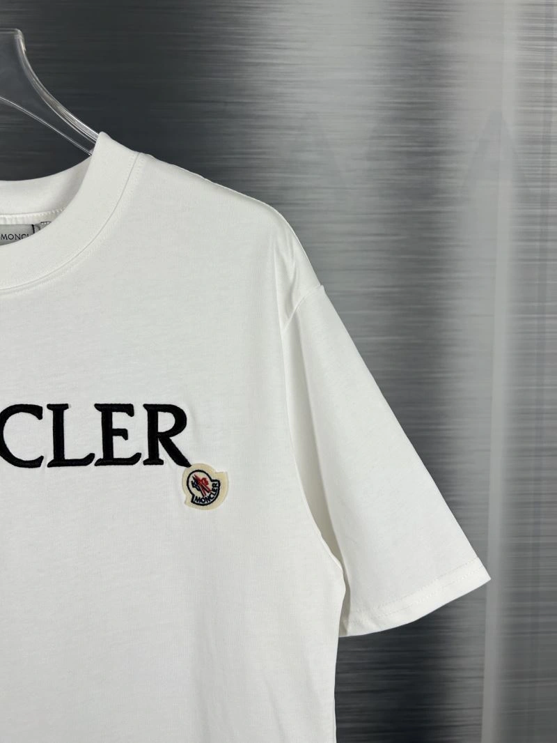 Moncler T-Shirts Flexible 142677