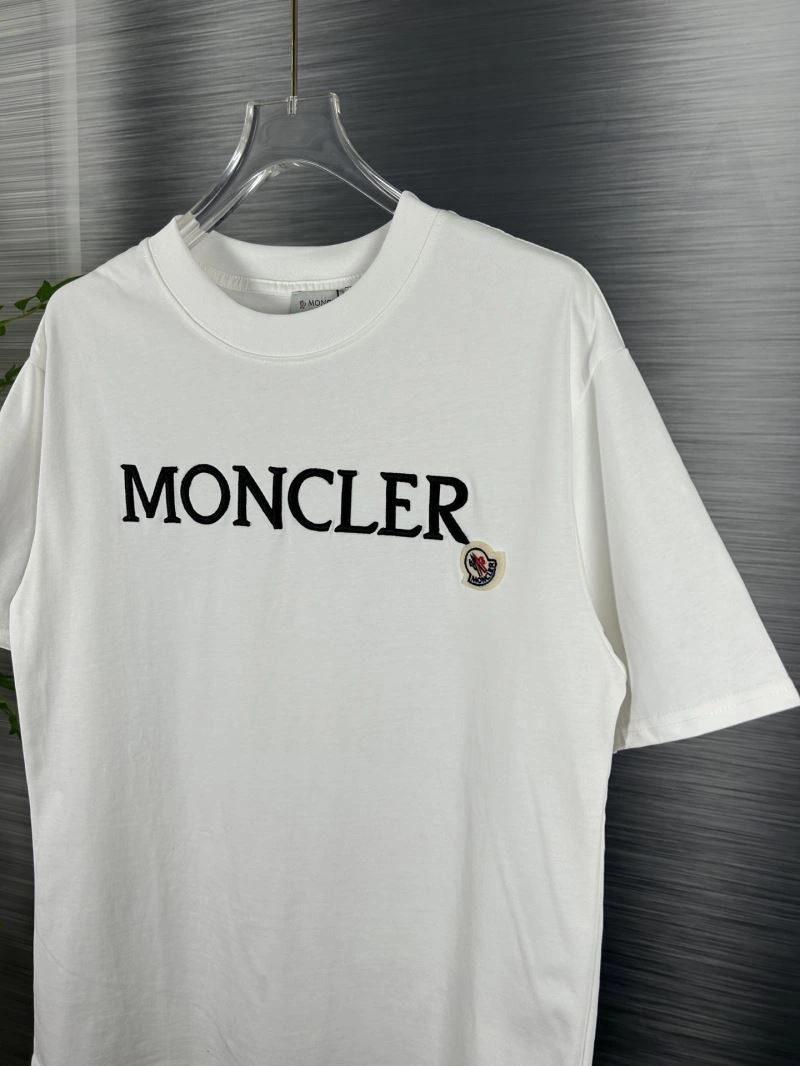 Moncler T-Shirts Flexible 142677