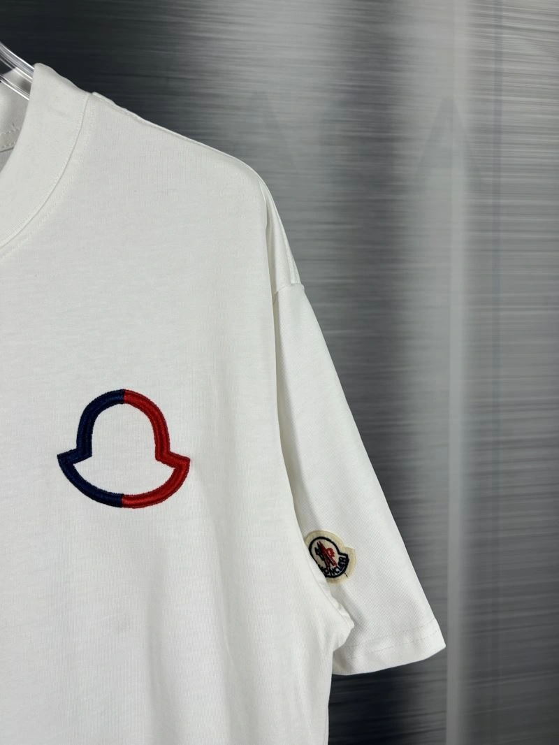 Vibrant Moncler T-Shirts 142678