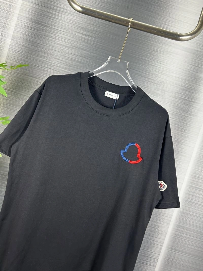 Moncler T-Shirts Flexible 142676