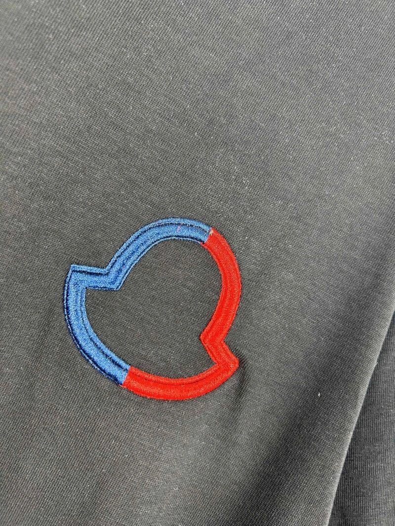 Moncler T-Shirts Flexible 142676