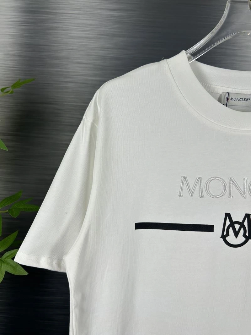 Chic Moncler T-Shirts 142672