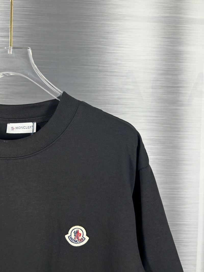 Moncler T-Shirts ComfortFit 142662