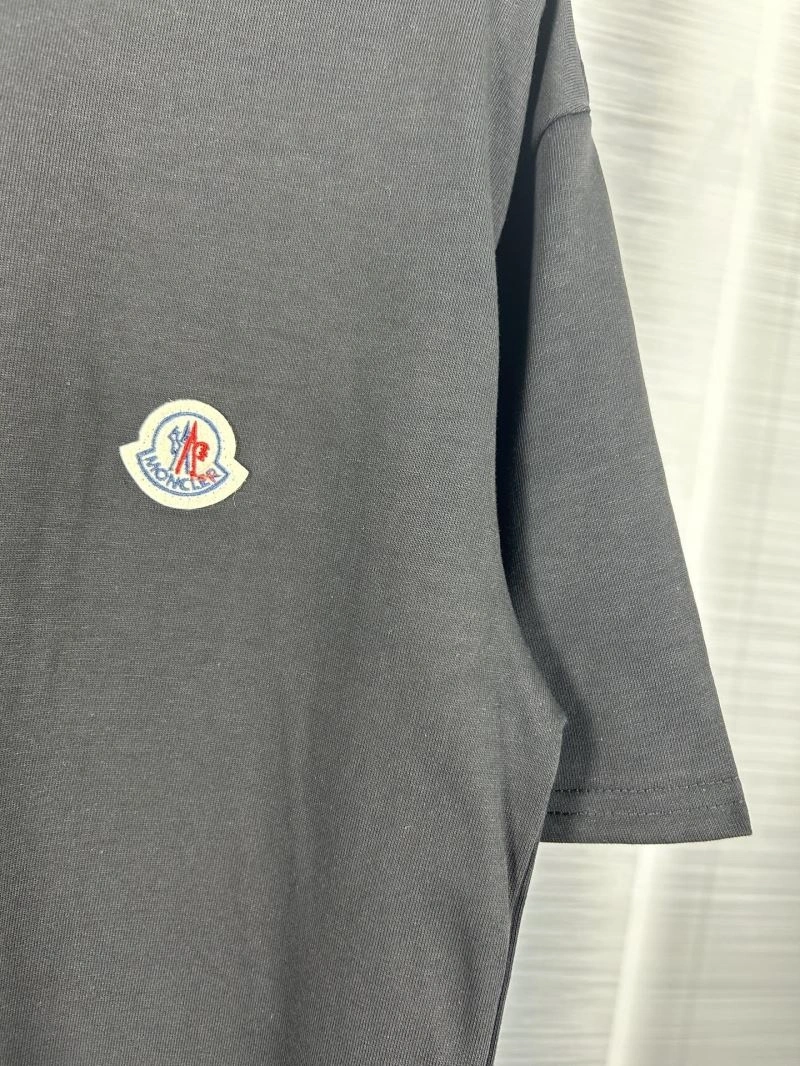 Moncler T-Shirts ComfortFit 142662